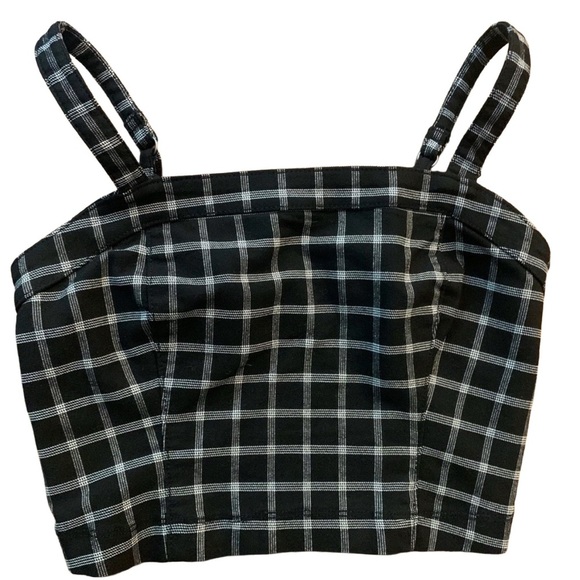 Hollister Tops - Hollister Black/White Plaid Checked Cropped Tank Adj Straps Smocked Back Size XS
